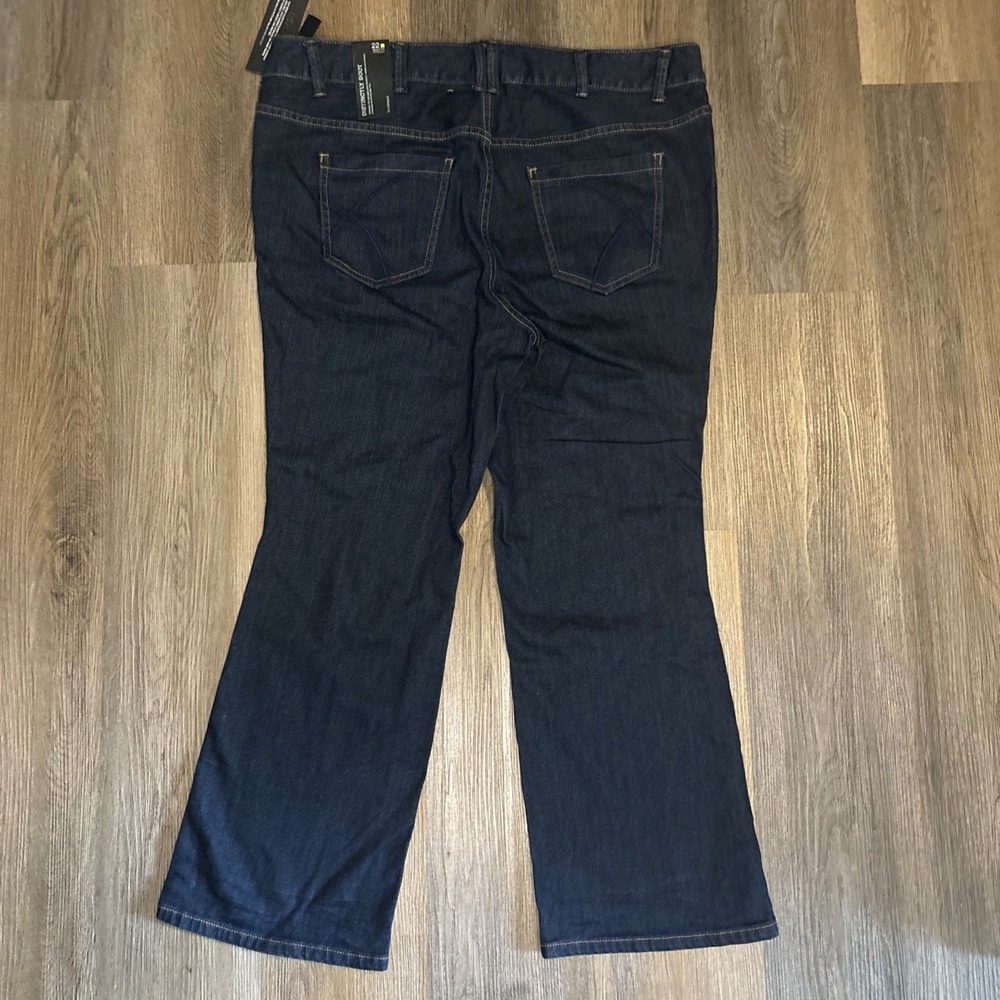 Lane Bryant Distinctly Boot Jeans Women's Size 22P Blue Stretch Dark Wash NWT - Picture 2 of 13